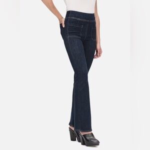 Frame Bardot Jetset Jean size 1 (25-29) super stretch pull on flare Jean.